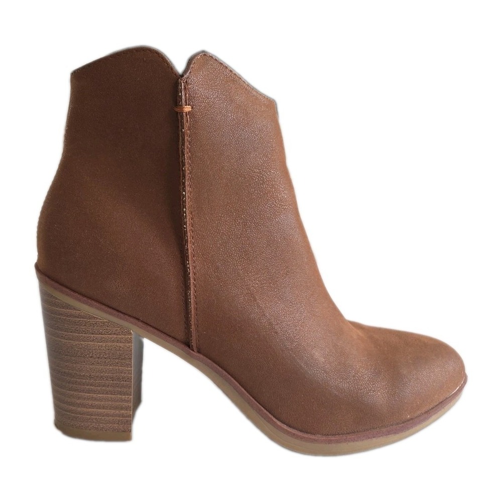 Mia Women's Patton Cognac Ankle Bootd Booties Western Boho Size 8
